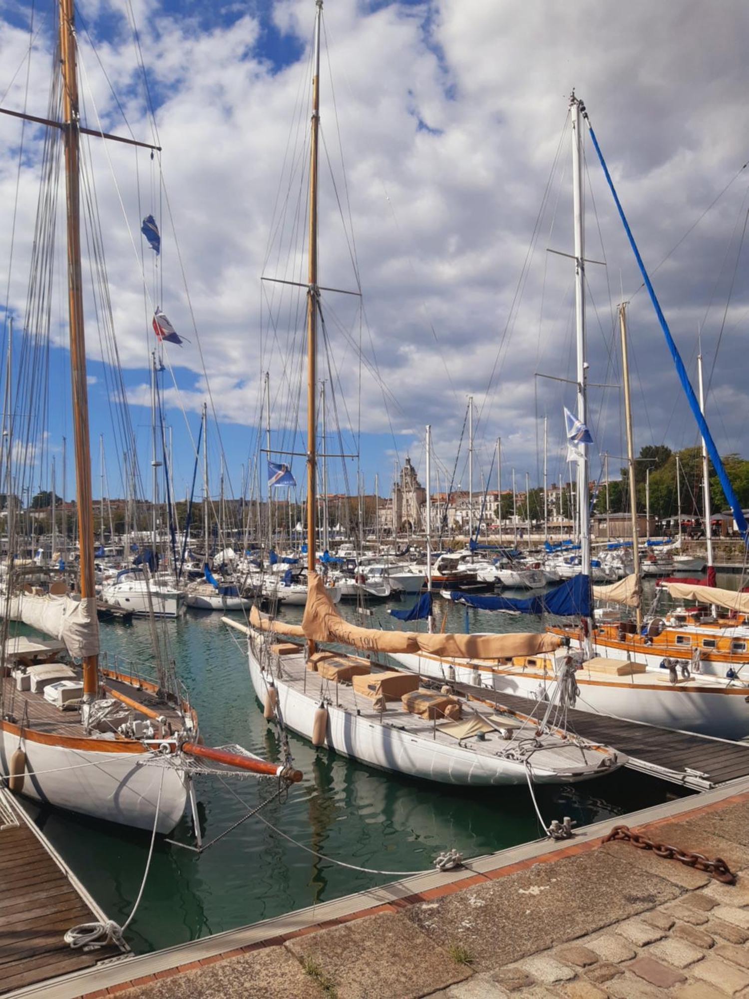 Maison De Vacances Entiere A 10 Mn De La Rochelle Dompierre-sur-Mer Exteriör bild